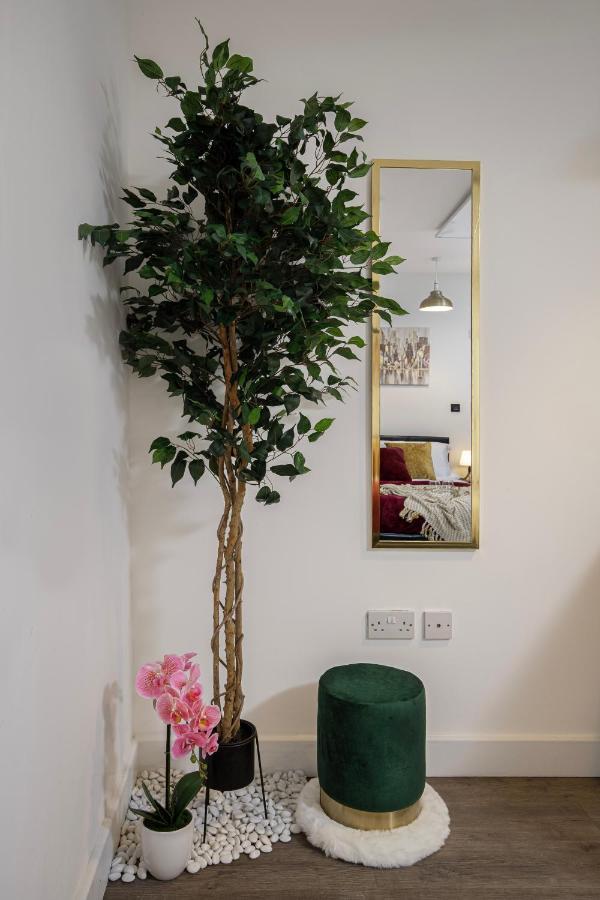 King Sized Luxury - Stylish Studio Flat Blackpool Extérieur photo